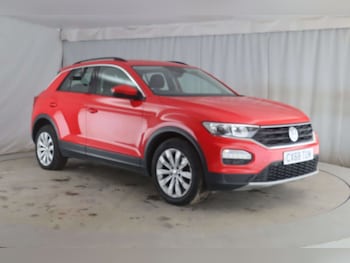 Used Volkswagen T-Roc 2018 for sale - 77200675: Photo