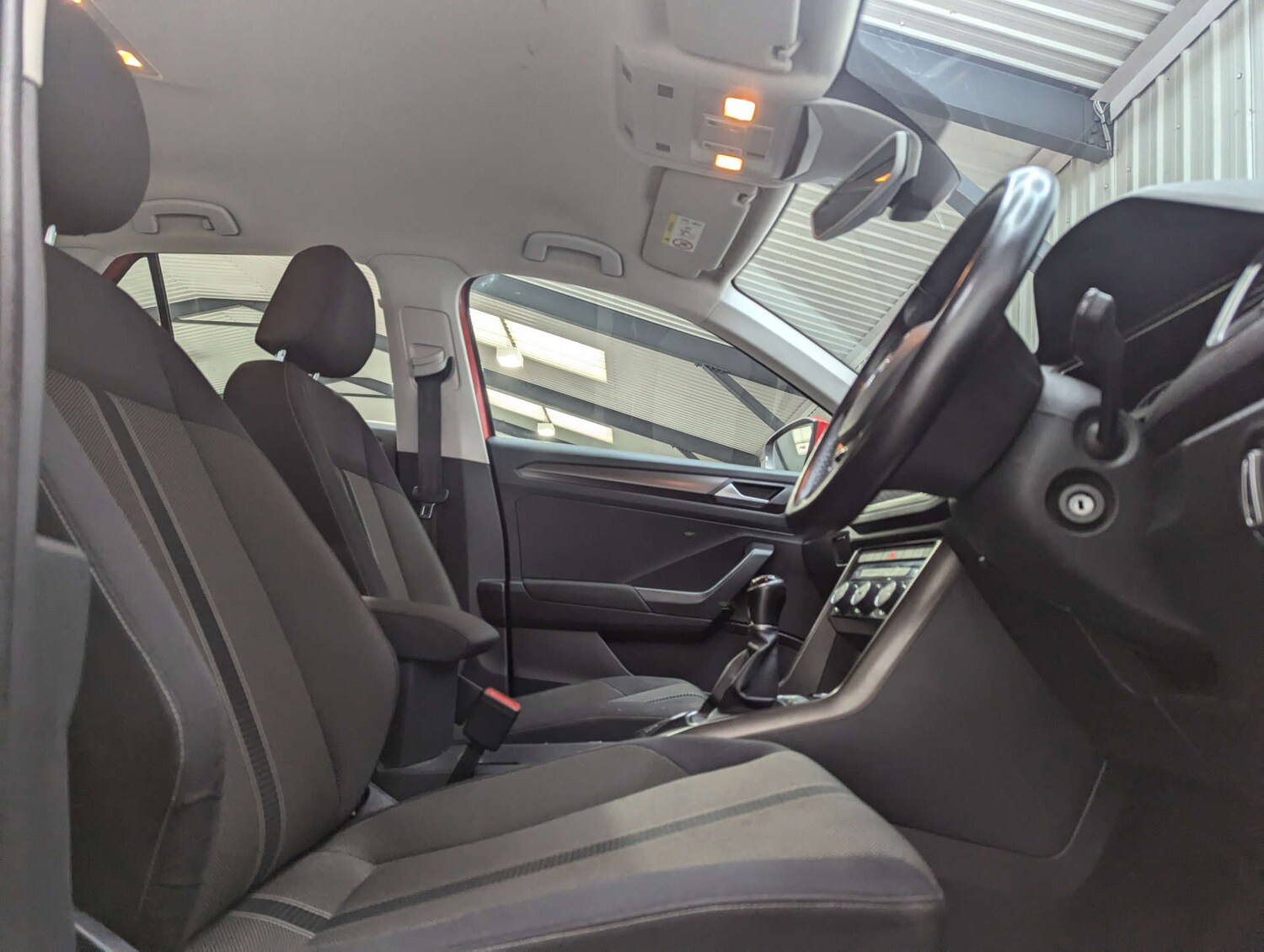 Used Volkswagen T-Roc 2018 for sale - 77200675: Photo 51