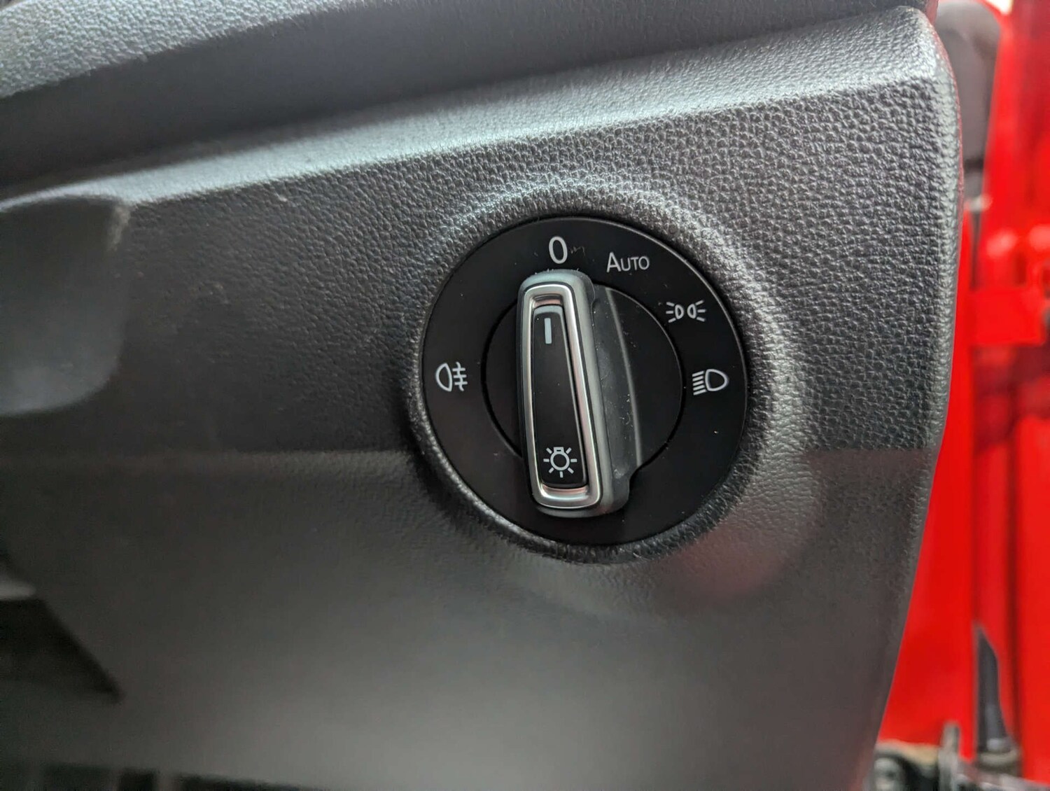 Used Volkswagen T-Roc 2018 for sale - 77200675: Photo 81