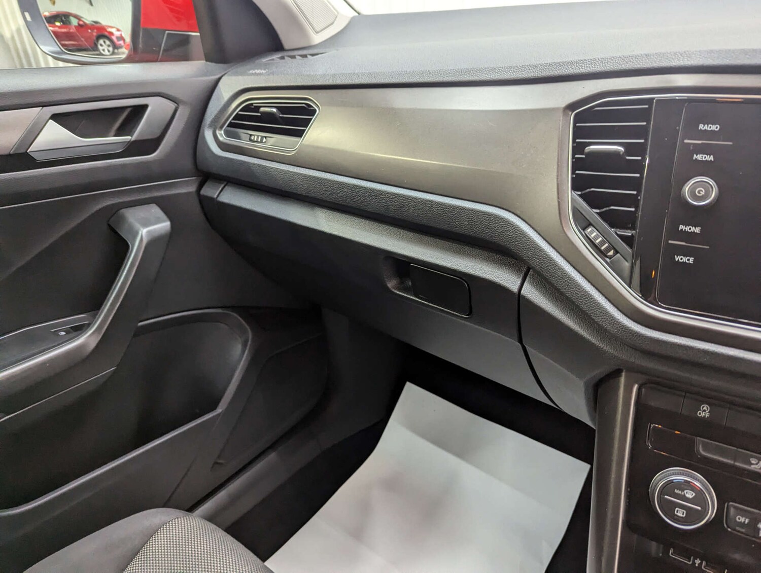 Used Volkswagen T-Roc 2018 for sale - 77200675: Photo 84