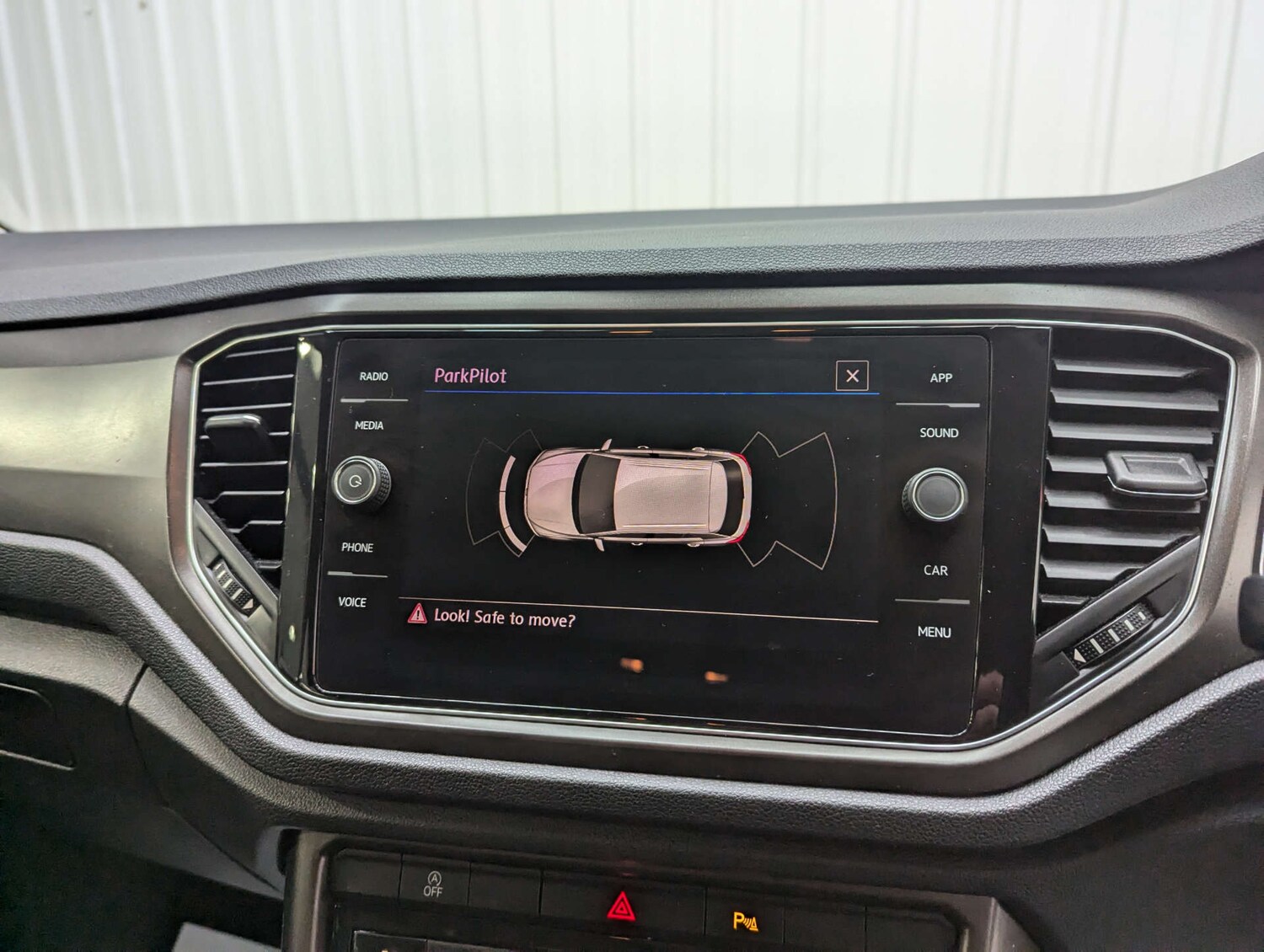 Used Volkswagen T-Roc 2018 for sale - 77200675: Photo 87