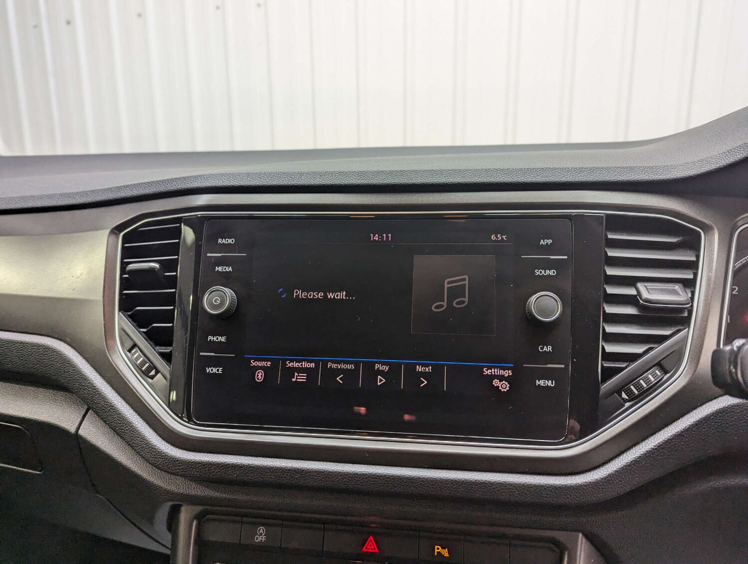 Used Volkswagen T-Roc 2018 for sale - 77200675: Photo 90