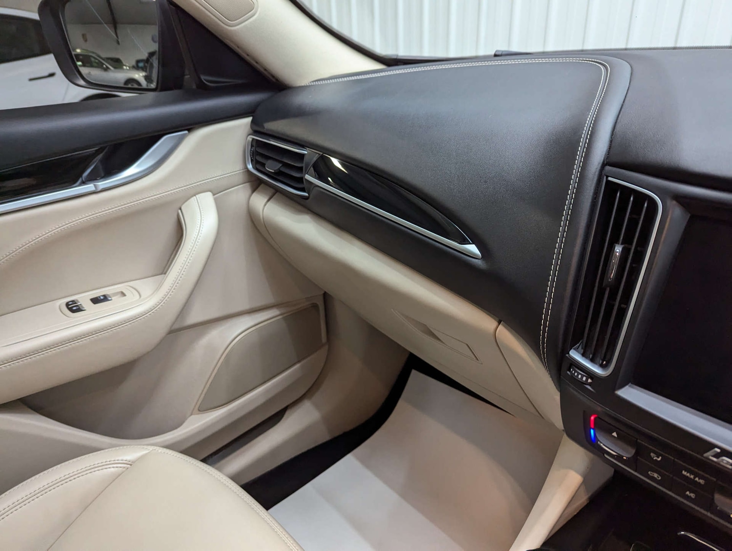 Used Maserati Levante 2018 for sale - 77775425: Photo 94