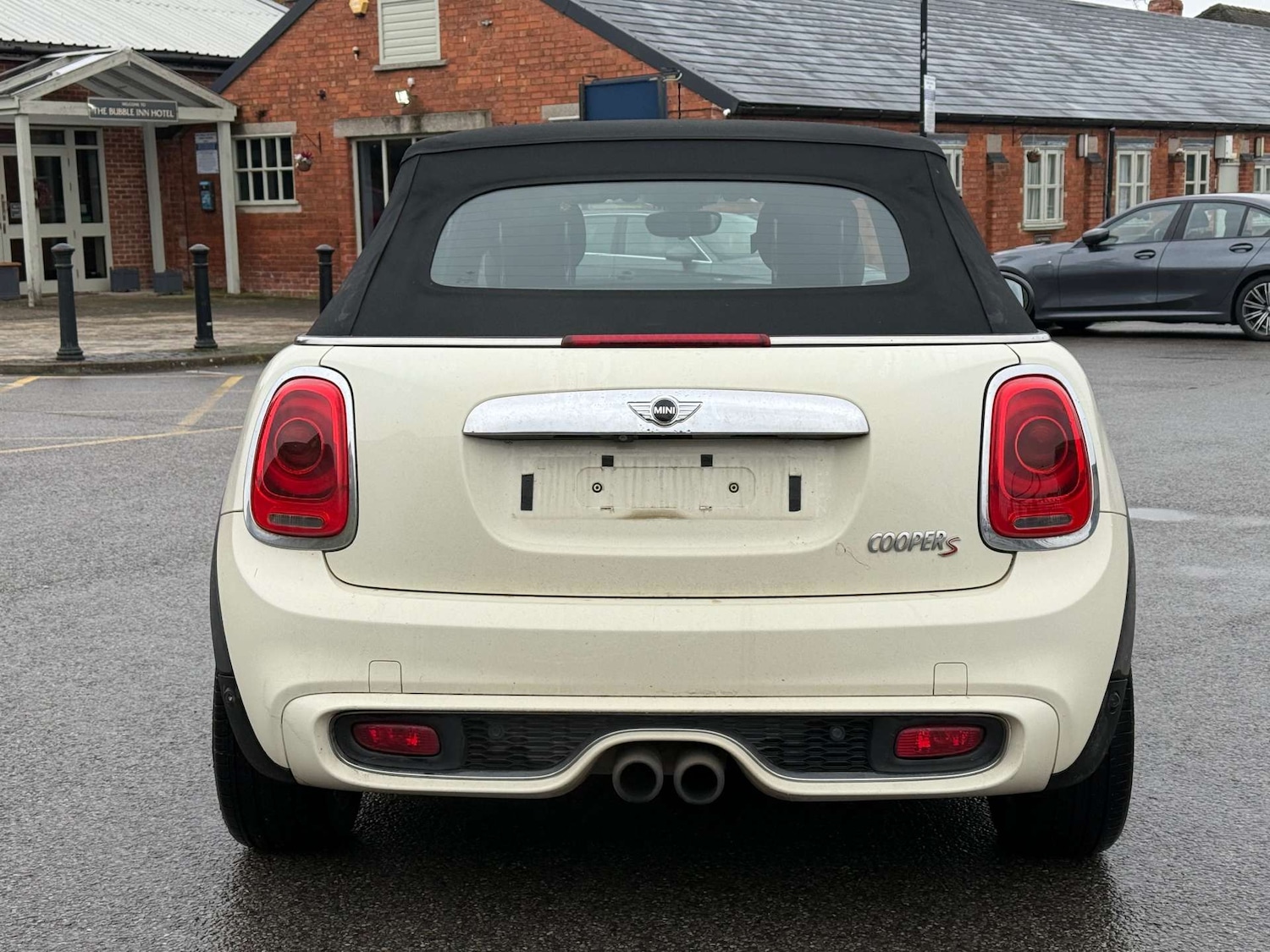 Used MINI Convertible 2016 for sale - 76600943: Photo 23