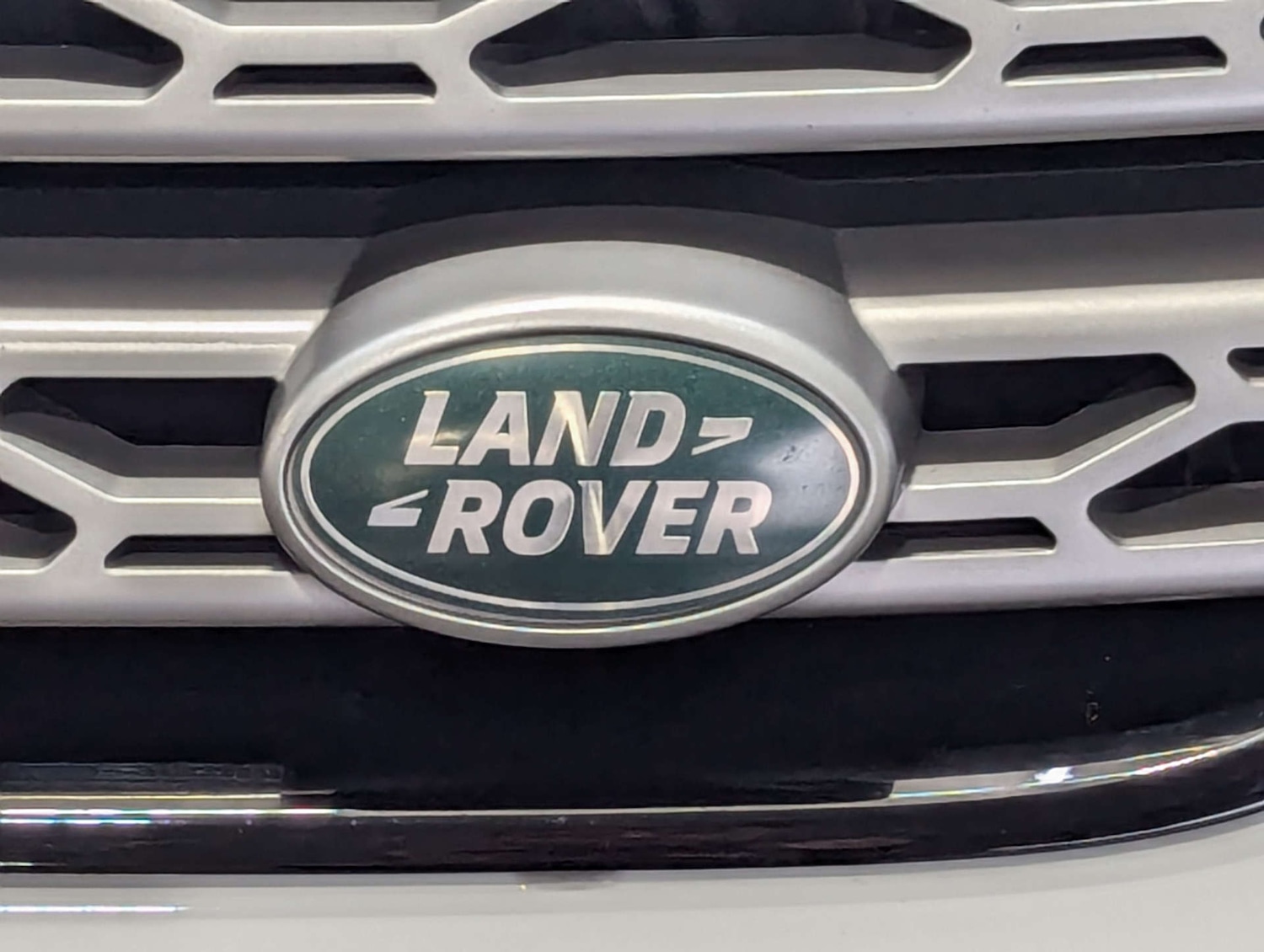 Used Land Rover Discovery 2018 for sale - 76830003: Photo 23