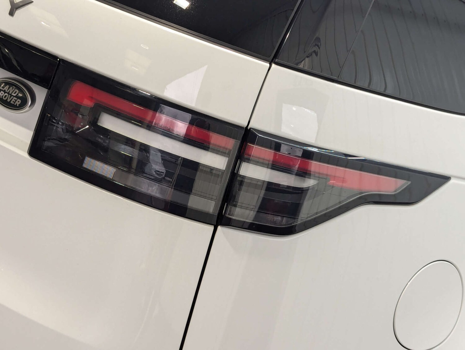 Used Land Rover Discovery 2018 for sale - 76830003: Photo 41