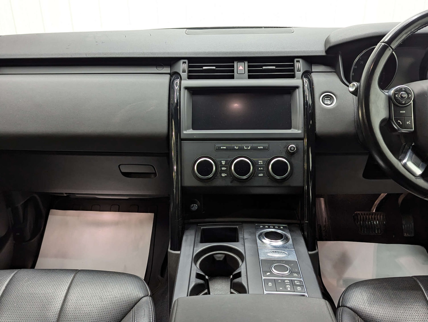 Used Land Rover Discovery 2018 for sale - 76830003: Photo 68