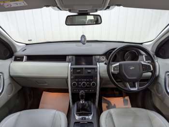 Used Land Rover Discovery Sport 2016 for sale - 75330604: Photo