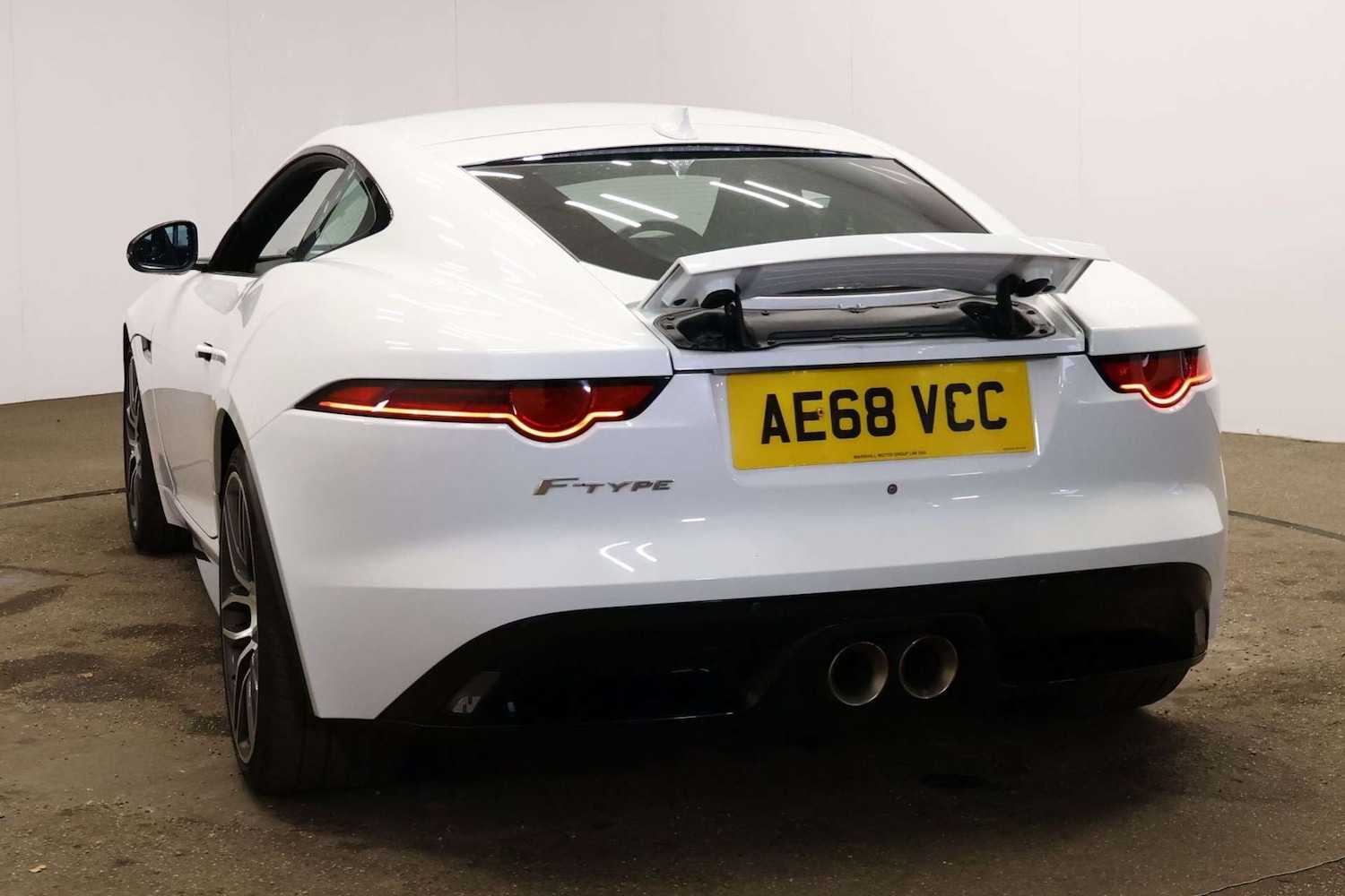 Used Jaguar F-Type 2018 for sale - 76339939: Photo 15