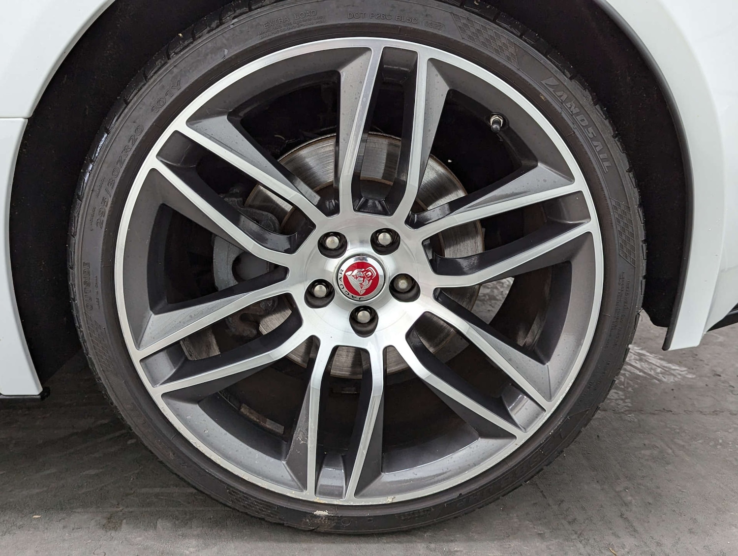 Used Jaguar F-Type 2018 for sale - 76339939: Photo 31