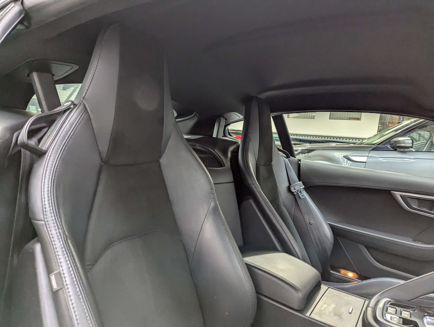 Used Jaguar F-Type 2018 for sale - 76339939: Photo 51