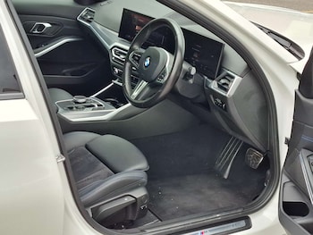 Used BMW 3 Series 2023 for sale - 78640772: Photo