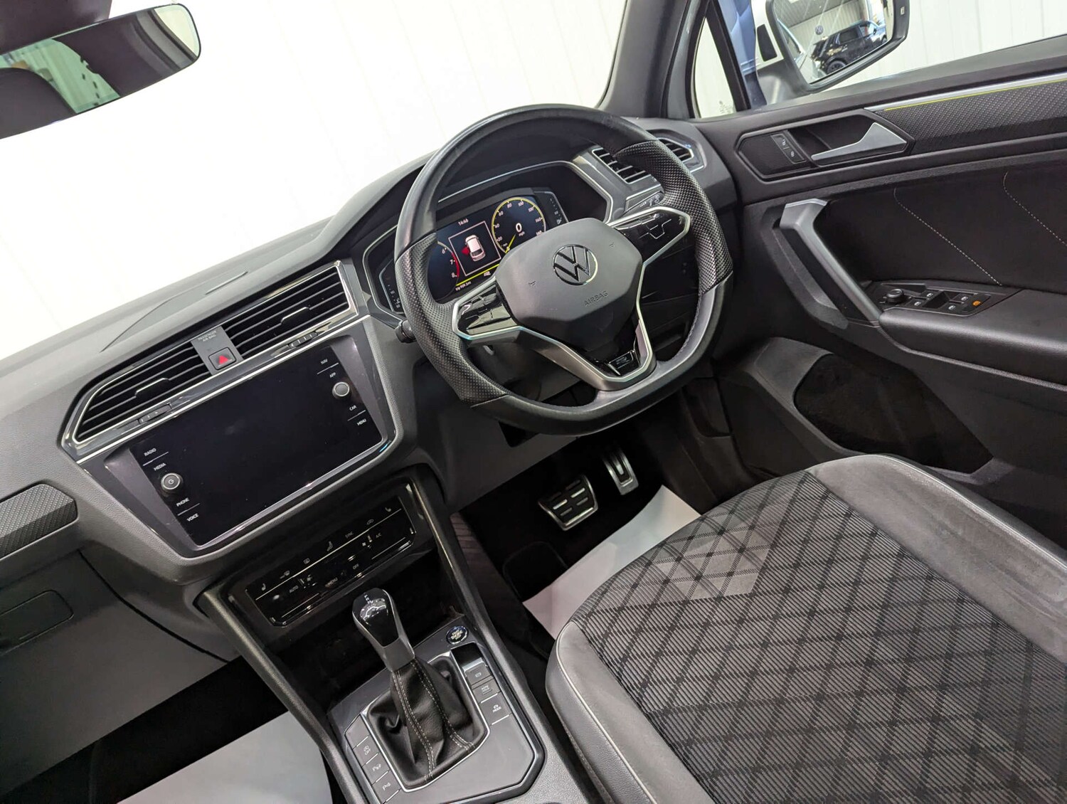 Used Volkswagen Tiguan 2020 for sale - 77583901: Photo 47