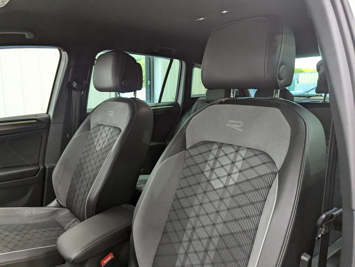 Used Volkswagen Tiguan 2020 for sale - 77583901: Photo 57