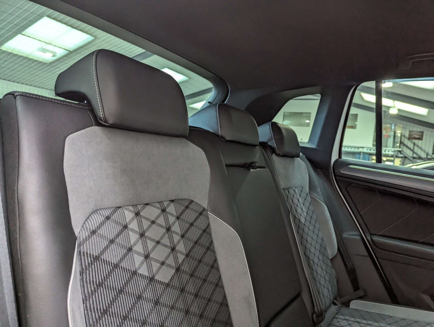 Used Volkswagen Tiguan 2020 for sale - 77583901: Photo 62