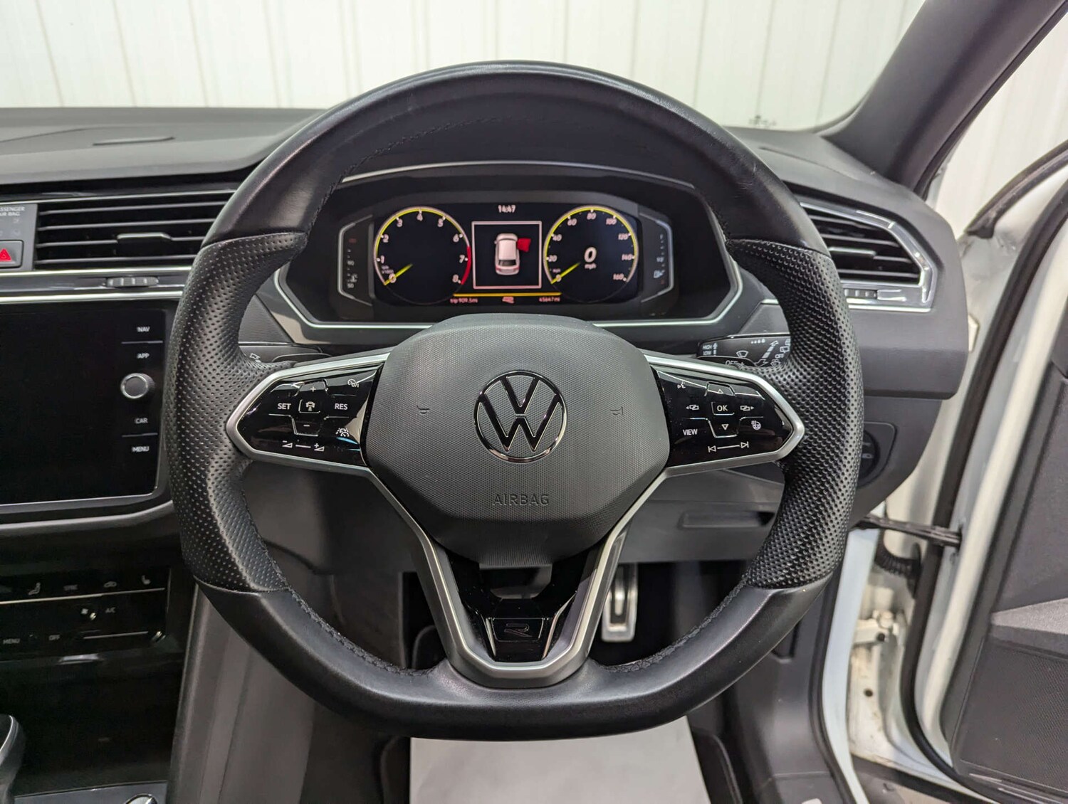 Used Volkswagen Tiguan 2020 for sale - 77583901: Photo 74