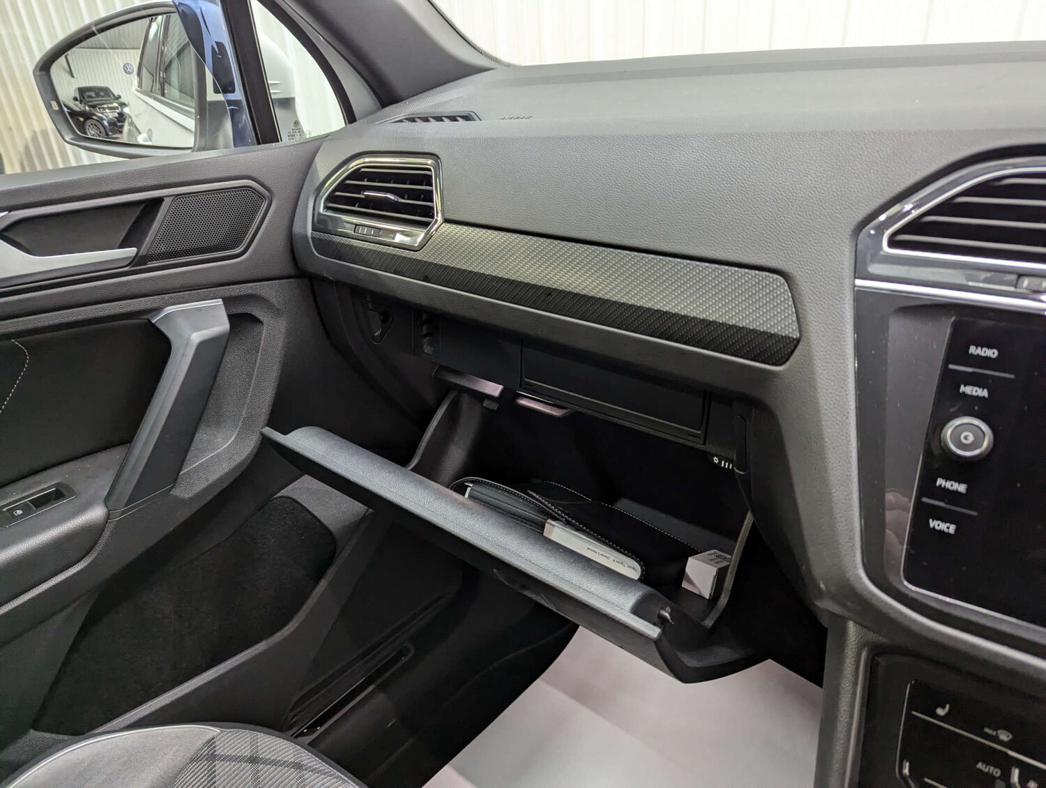 Used Volkswagen Tiguan 2020 for sale - 77583901: Photo 93