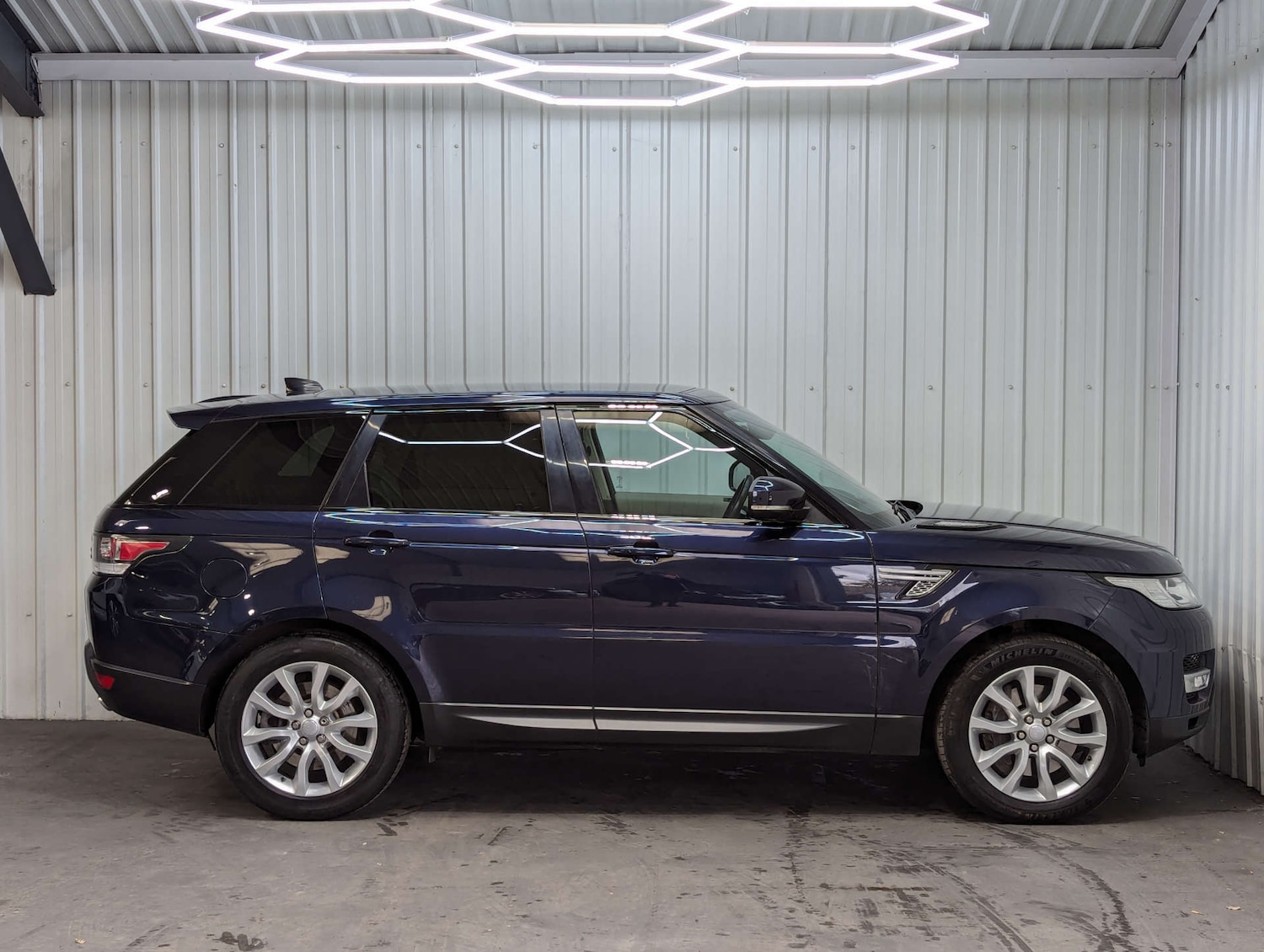 Used Land Rover Range Rover Sport 2018 for sale - 76491012: Photo 14