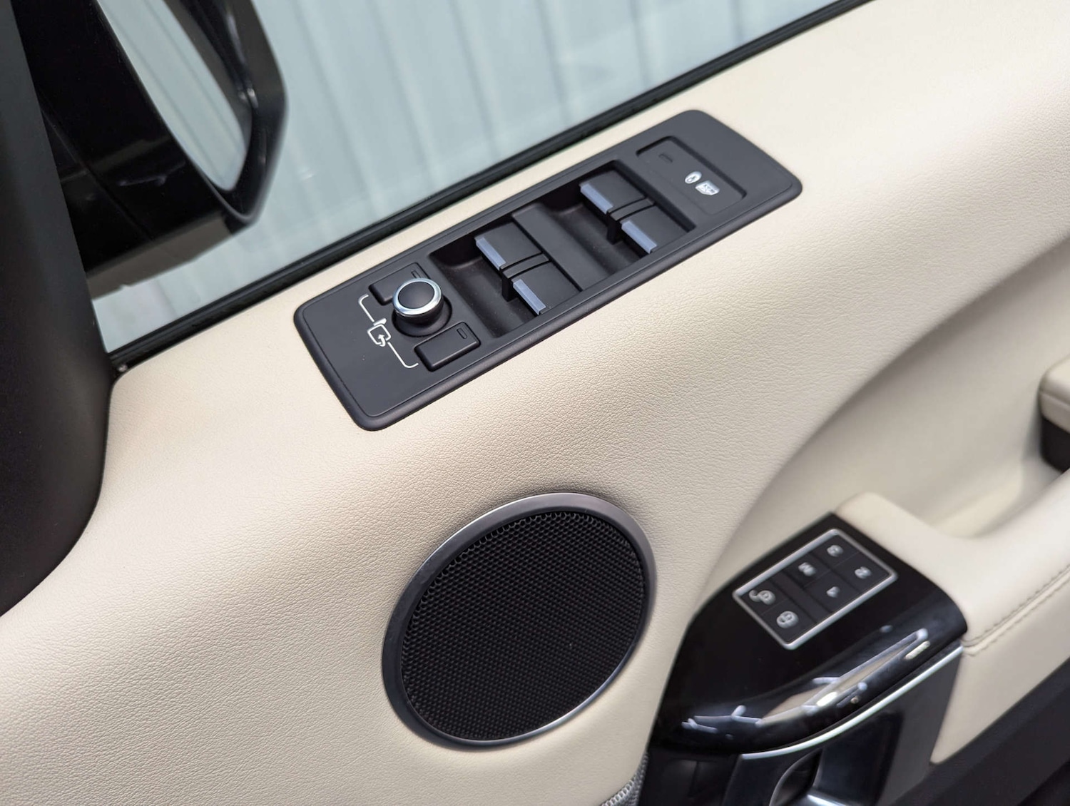 Used Land Rover Range Rover Sport 2018 for sale - 76491012: Photo 84