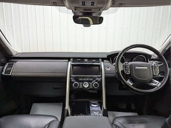 Used Land Rover Discovery 2017 for sale - 77375819: Photo