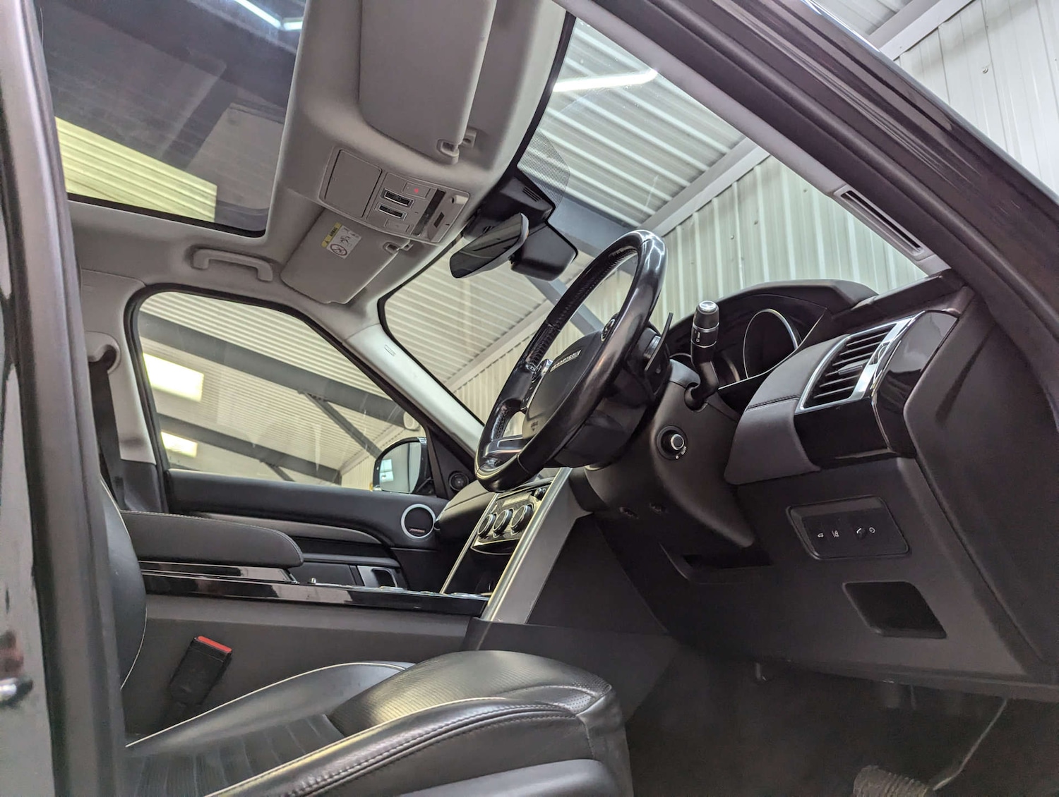 Used Land Rover Discovery 2017 for sale - 77375819: Photo 49