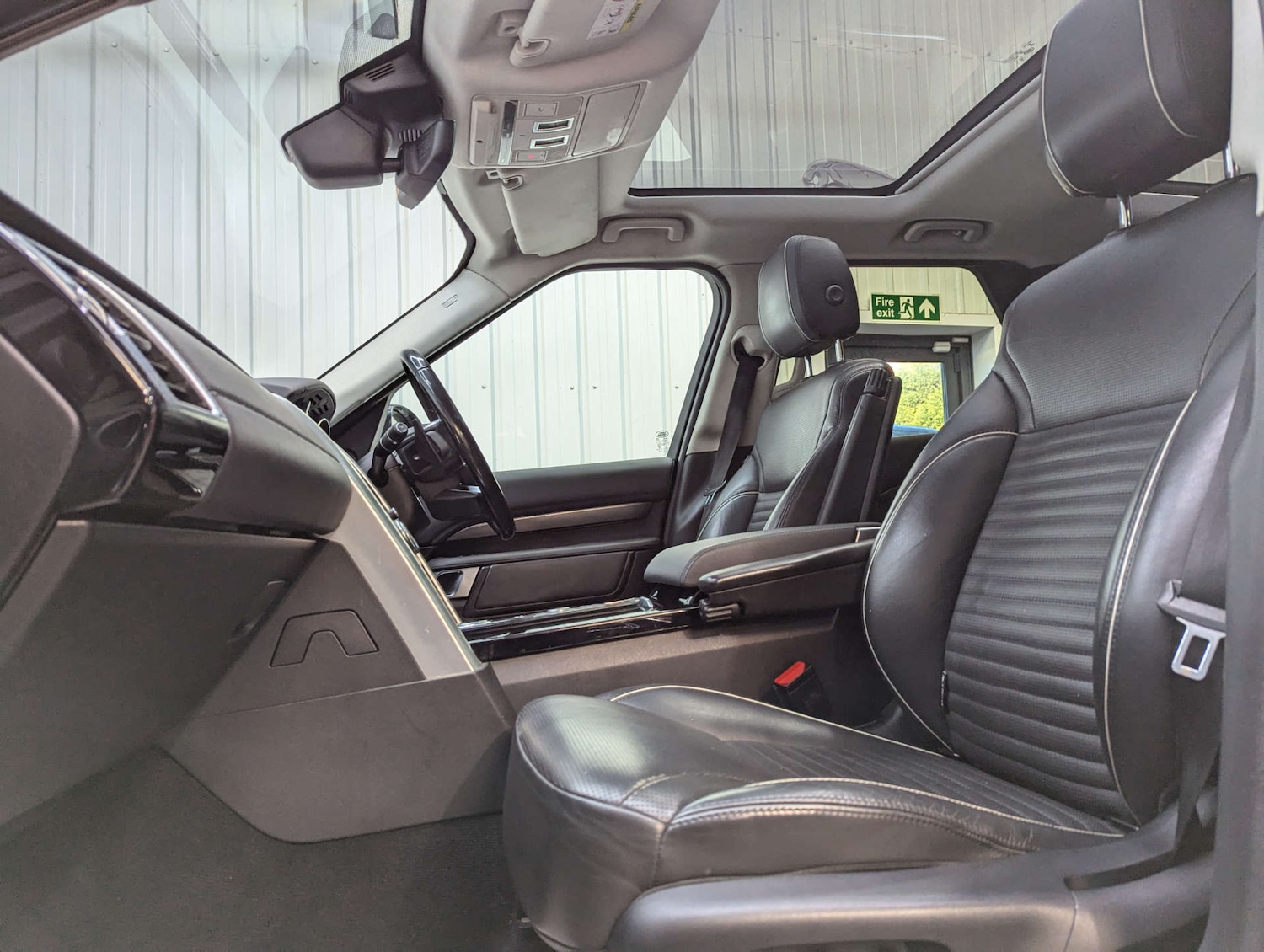 Used Land Rover Discovery 2017 for sale - 77375819: Photo 57