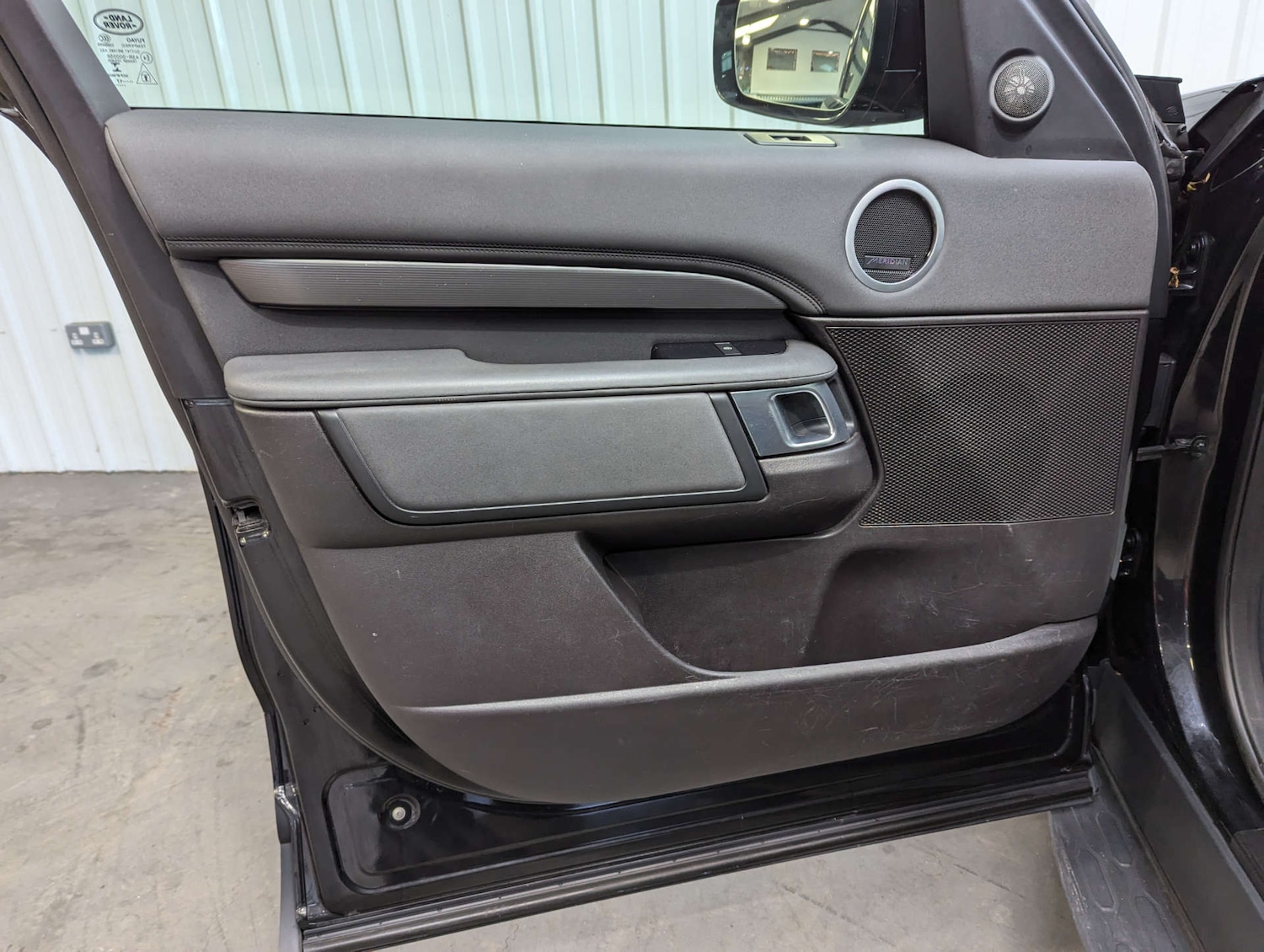 Used Land Rover Discovery 2017 for sale - 77375819: Photo 58