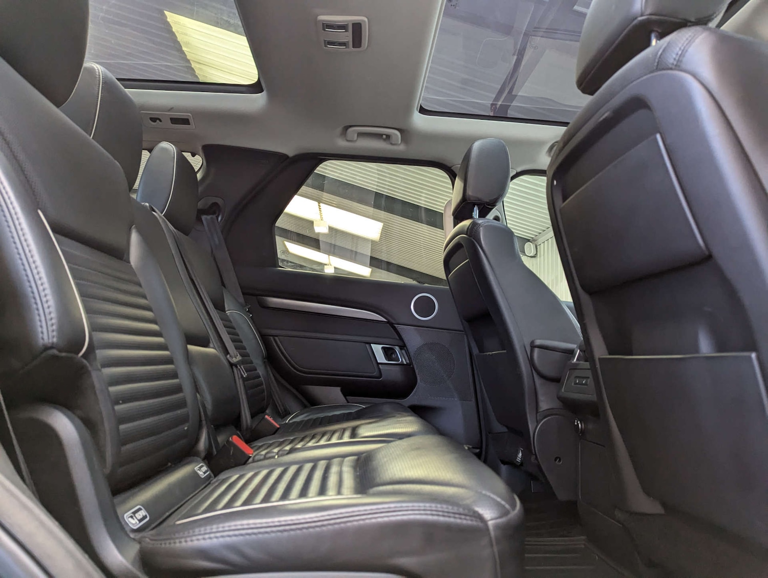 Used Land Rover Discovery 2017 for sale - 77375819: Photo 62