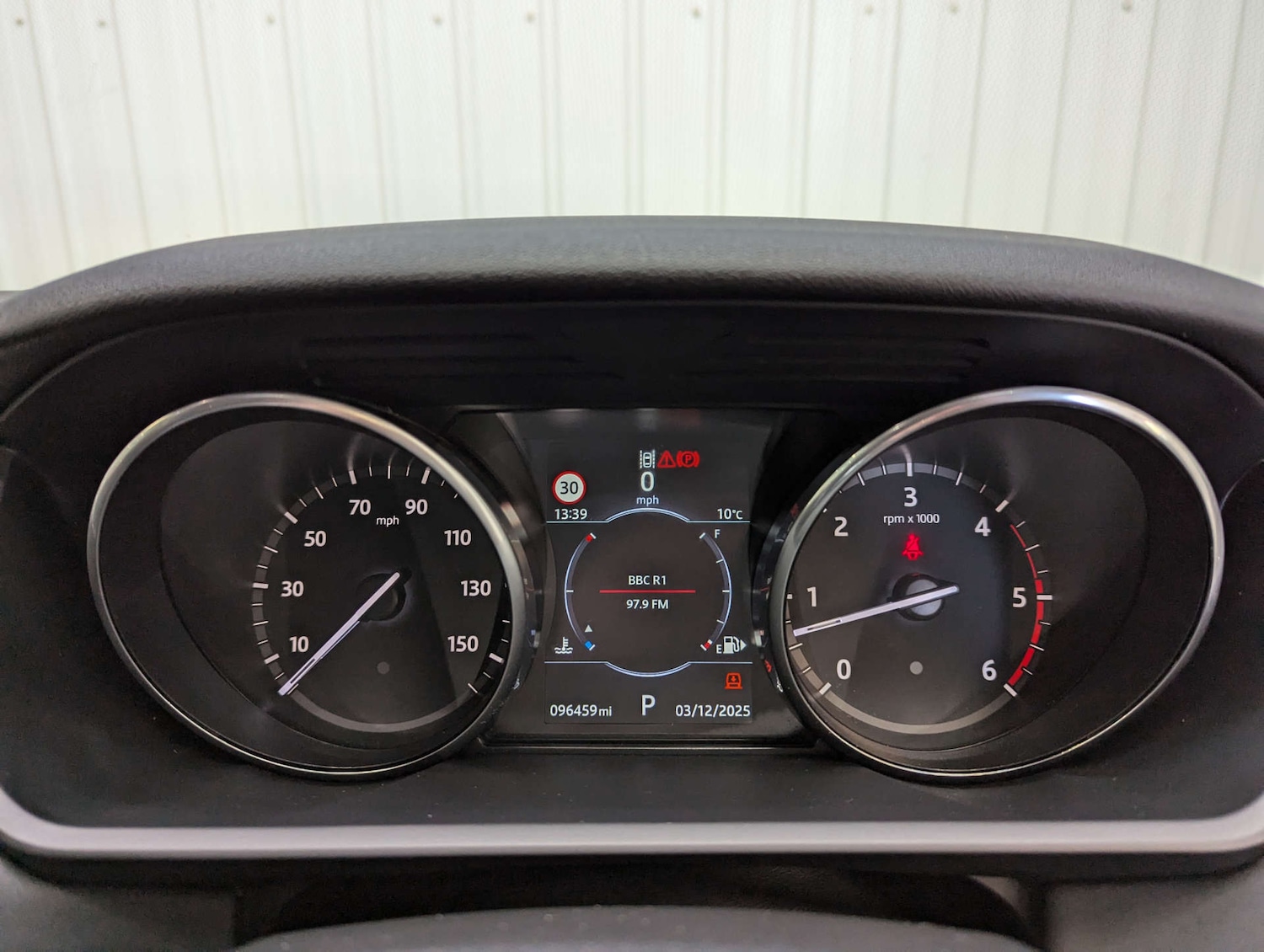 Used Land Rover Discovery 2017 for sale - 77375819: Photo 77