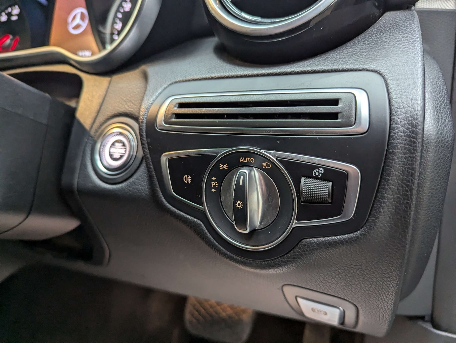 Used Mercedes-Benz C Class 2020 for sale - 76600633: Photo 78