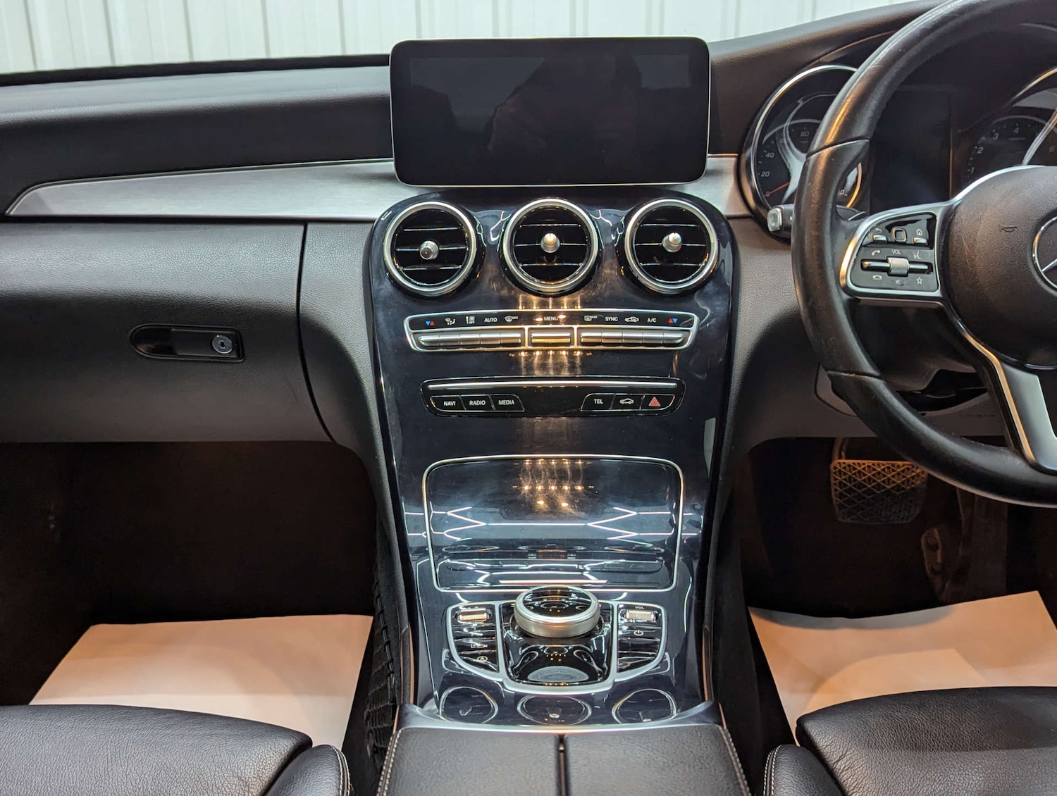 Used Mercedes-Benz C Class 2020 for sale - 76600633: Photo 81