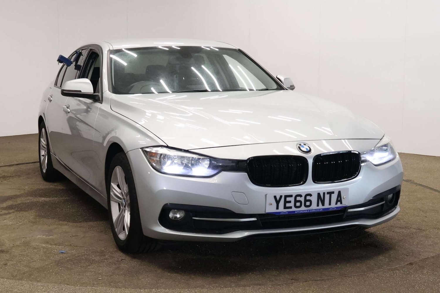 Used BMW 3 Series 2016 for sale - 76588251: Photo 1