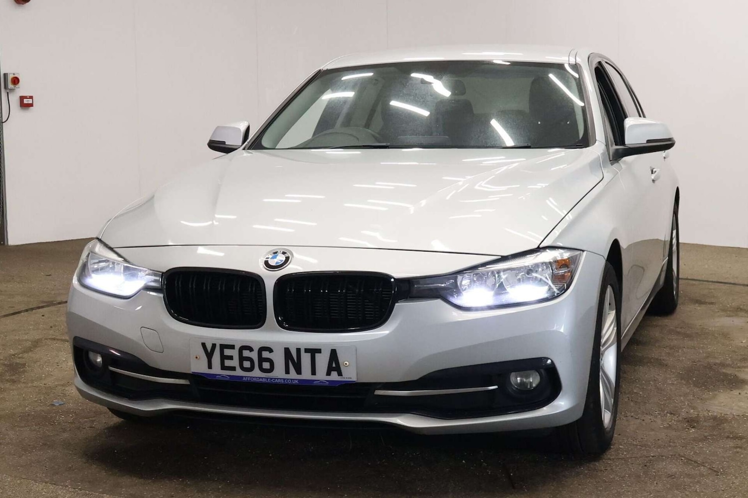 Used BMW 3 Series 2016 for sale - 76588251: Photo 21