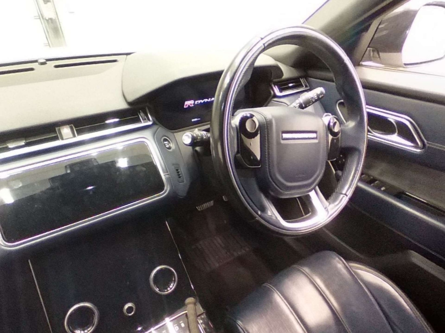 Used Land Rover Range Rover Velar 2018 for sale - 77227772: Photo 3