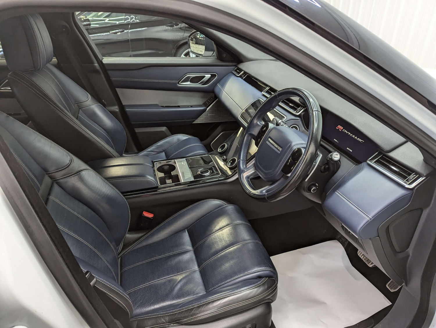 Used Land Rover Range Rover Velar 2018 for sale - 77227772: Photo 41