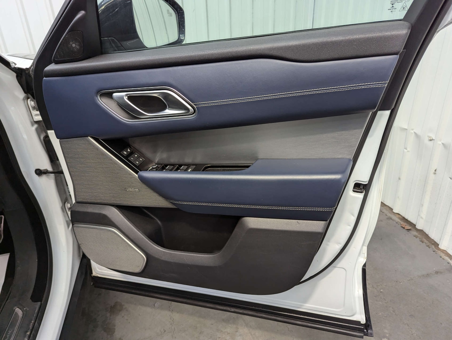 Used Land Rover Range Rover Velar 2018 for sale - 77227772: Photo 45