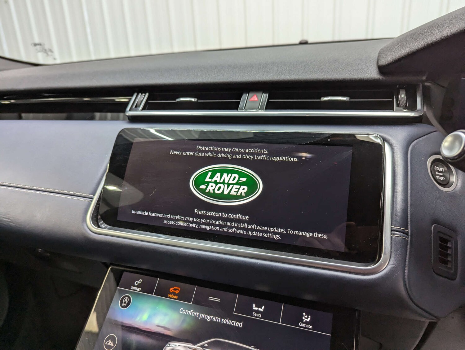 Used Land Rover Range Rover Velar 2018 for sale - 77227772: Photo 82