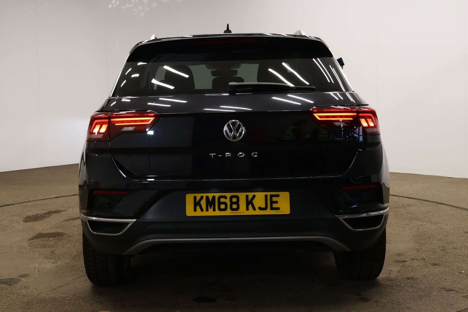 Used Volkswagen T-Roc 2018 for sale - 76630389: Photo 13