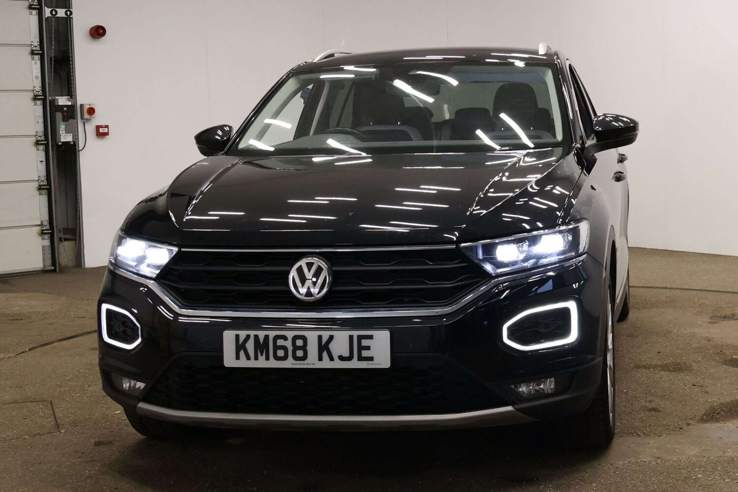 Used Volkswagen T-Roc 2018 for sale - 76630389: Photo 21