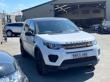 Used Land Rover Discovery Sport 2018 for sale - 78489613: Photo