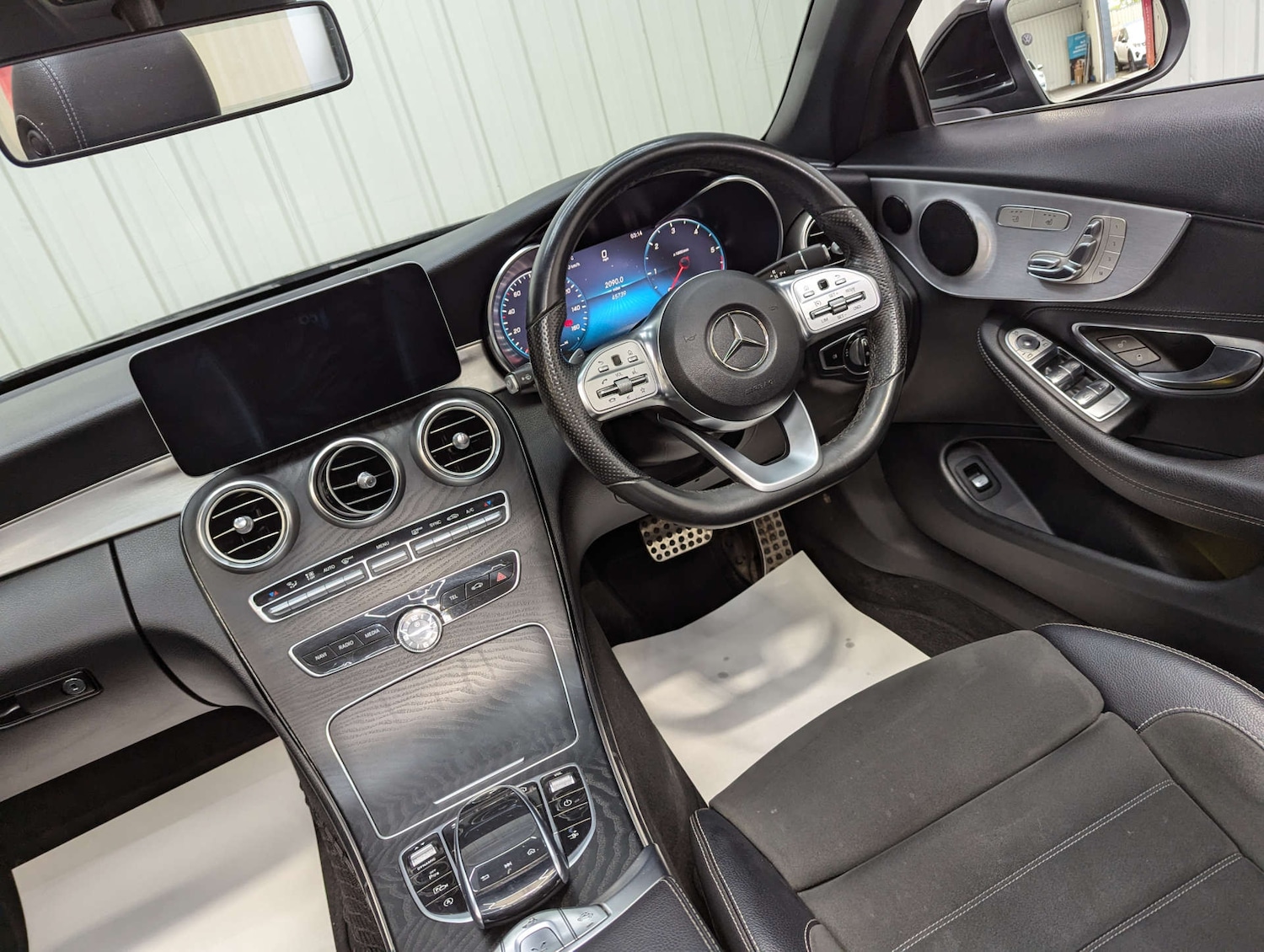 Used Mercedes-Benz C Class 2019 for sale - 77220998: Photo 47