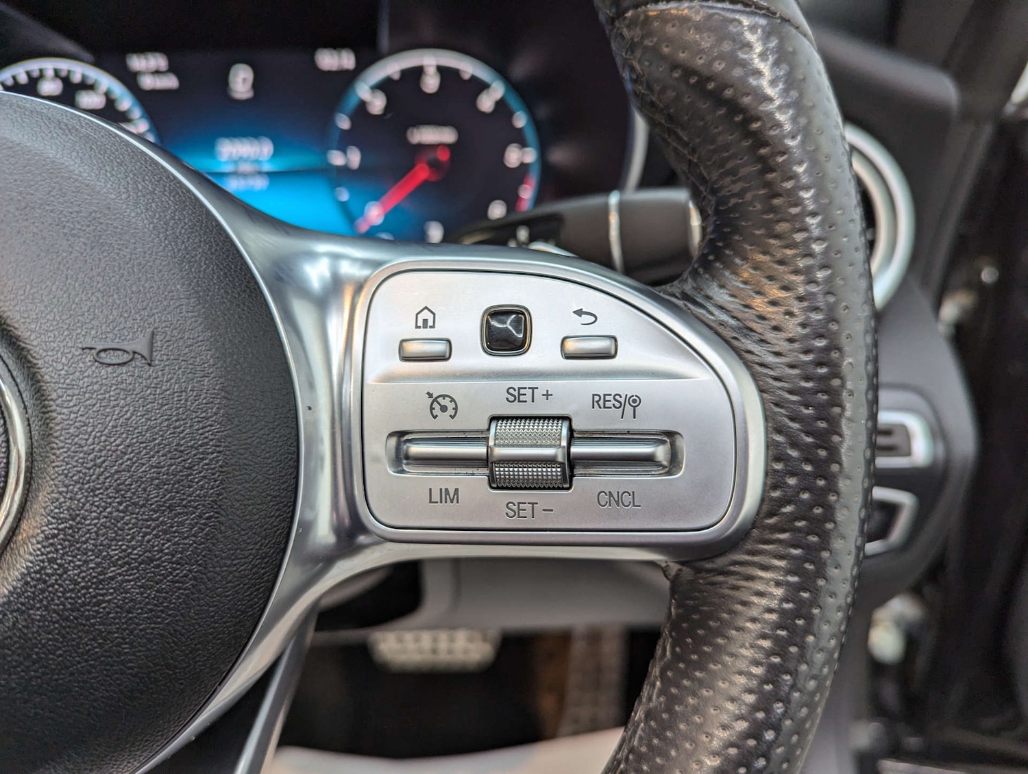 Used Mercedes-Benz C Class 2019 for sale - 77220998: Photo 71