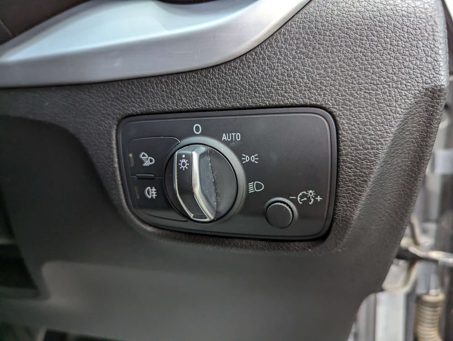 Used Audi Q2 2018 for sale - 76363825: Photo 83