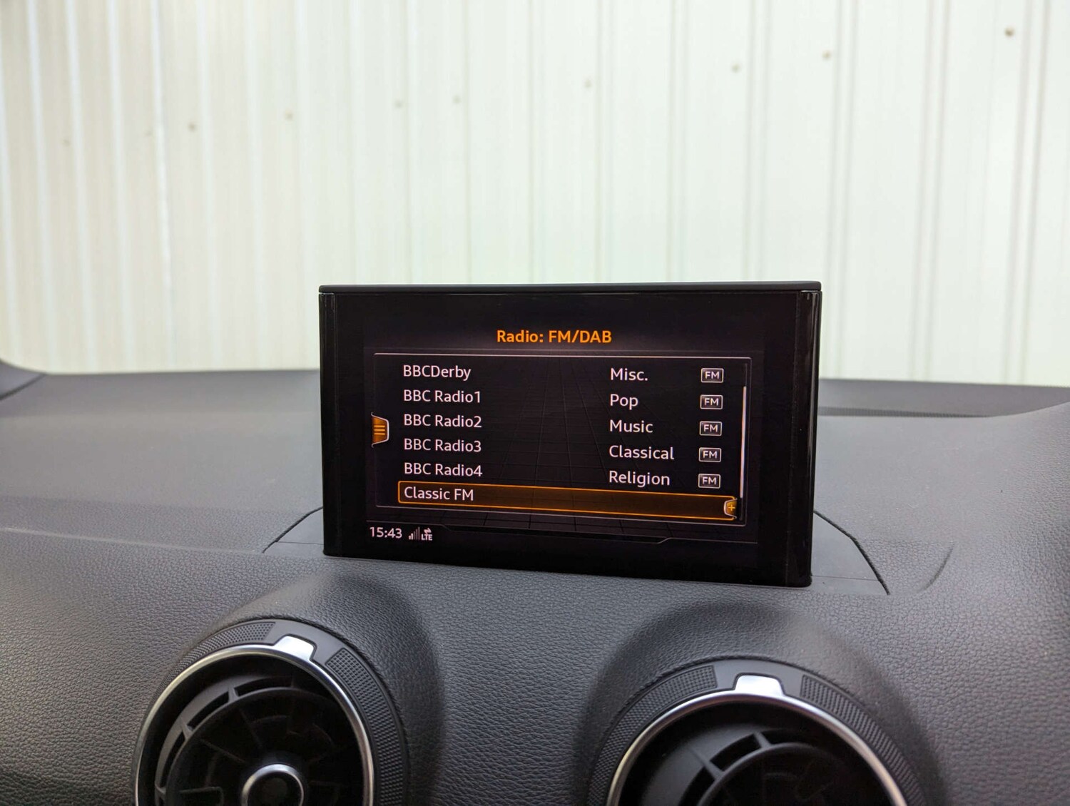 Used Audi Q2 2018 for sale - 76363825: Photo 93