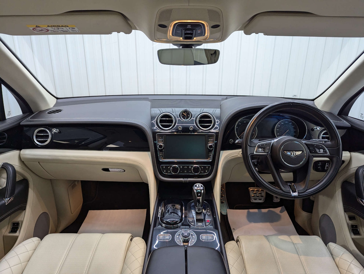 Used Bentley Bentayga 2017 for sale - 78078328: Photo 46