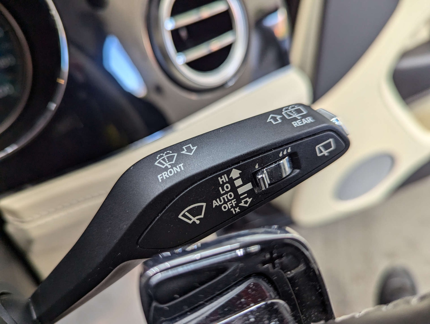 Used Bentley Bentayga 2017 for sale - 78078328: Photo 76