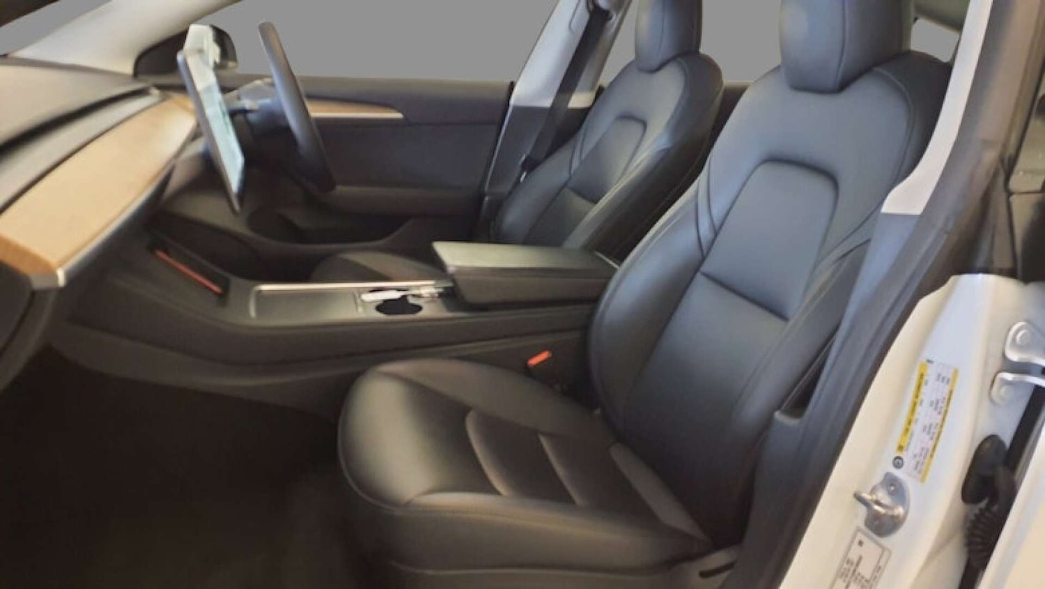 Used Tesla Model 3 2021 for sale - 76579664: Photo 3