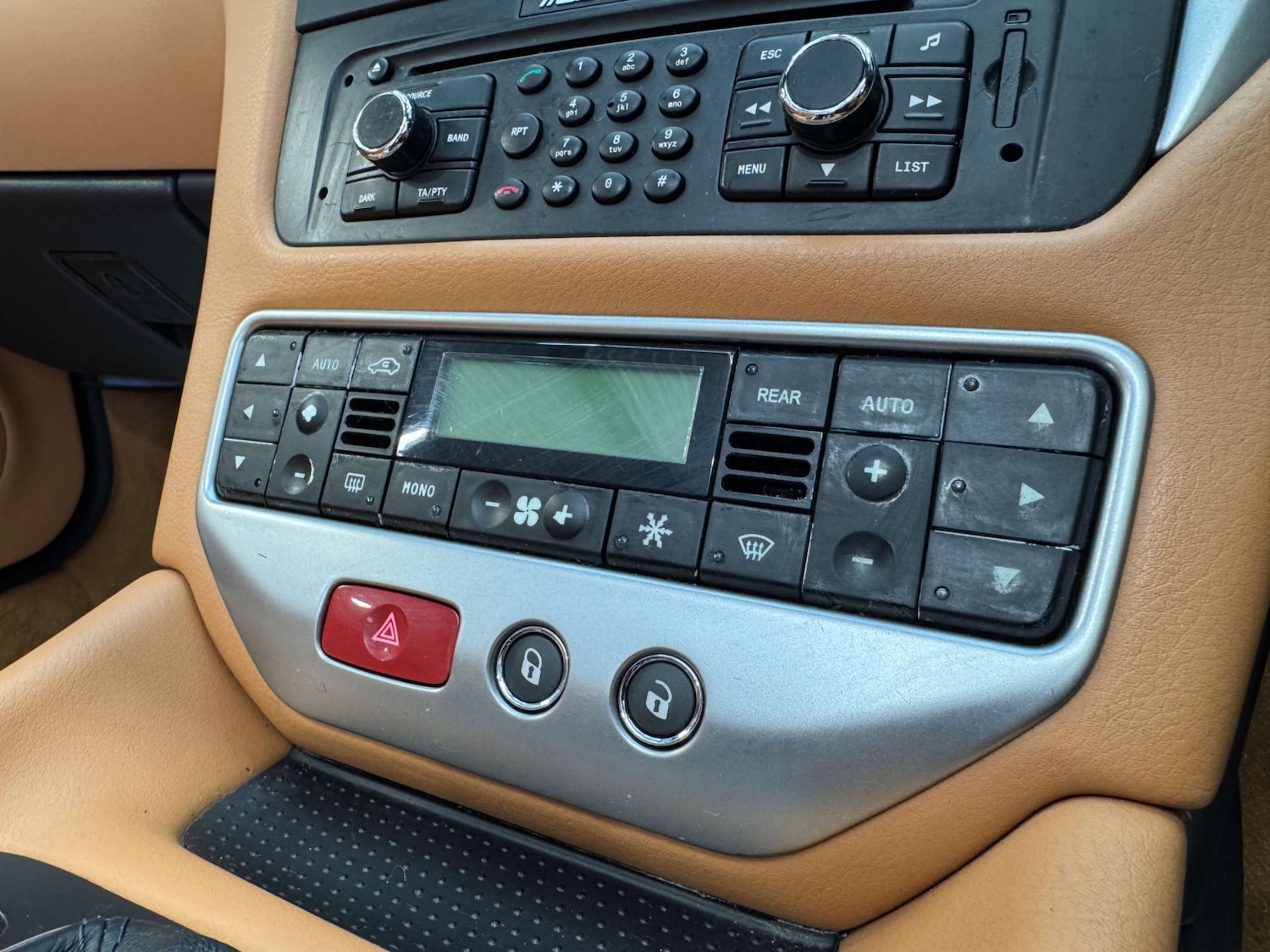 Used Maserati GranCabrio 2010 for sale - 77137451: Photo 78