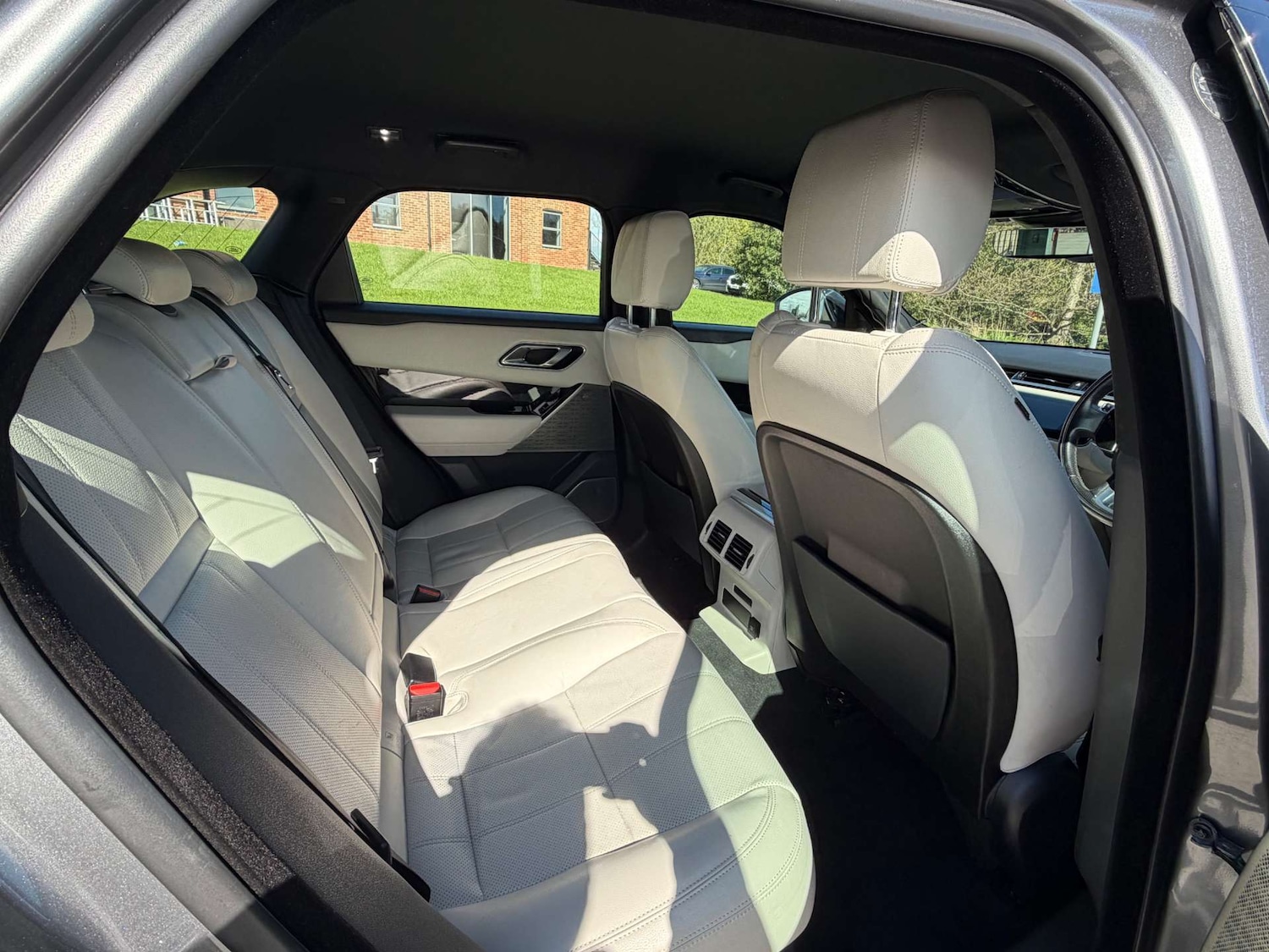 Used Land Rover Range Rover Velar 2018 for sale - 78102159: Photo 13