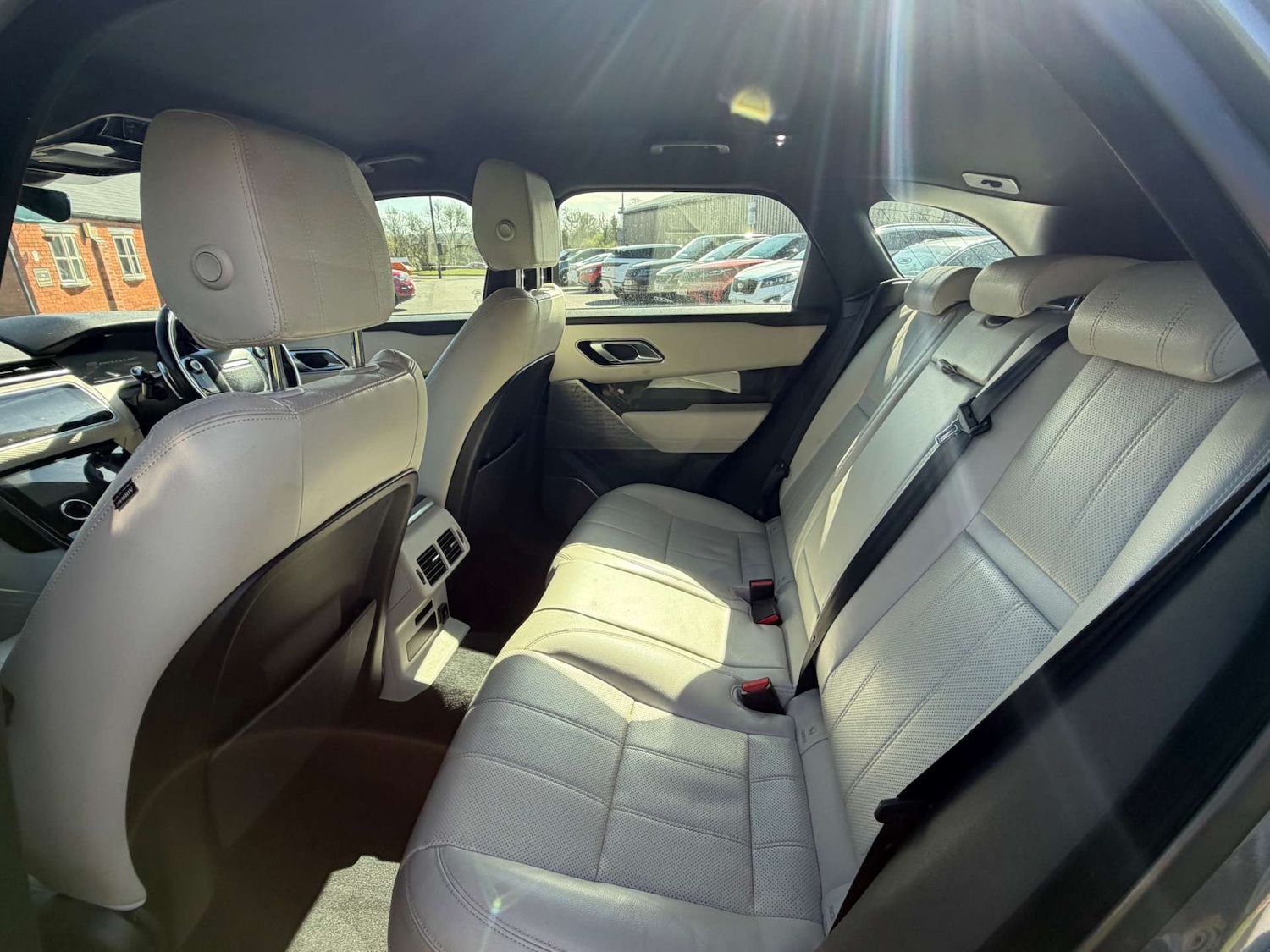 Used Land Rover Range Rover Velar 2018 for sale - 78102159: Photo 17